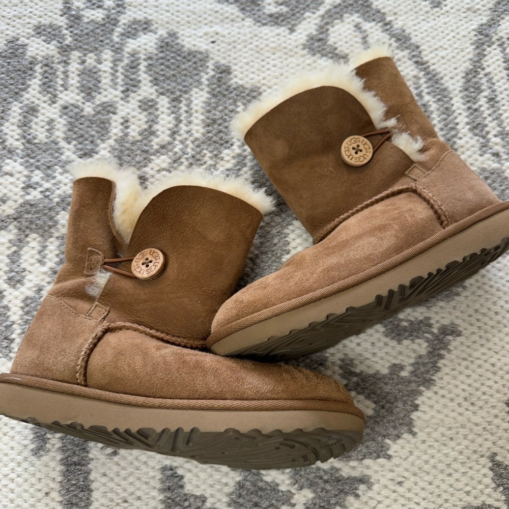 UGG Girls Boots